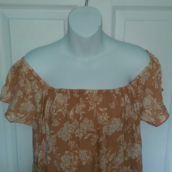 💥3/$48💥O'Neil NWT - Flowy FLORAL Blouse. Sz xs - Picture 6 of 6